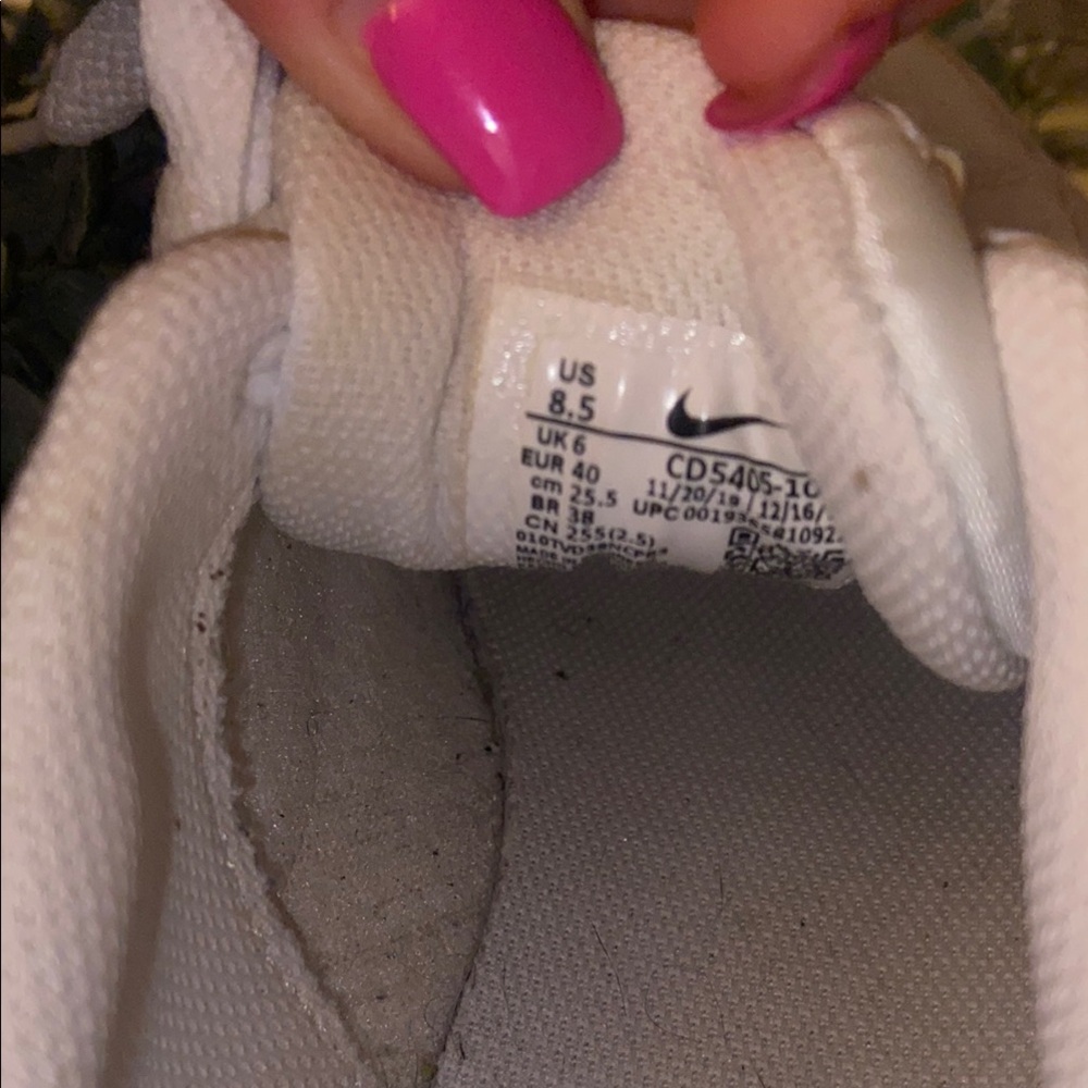 Nike White and Yellow Casual Canvas Shoes - Picture 4 of 6